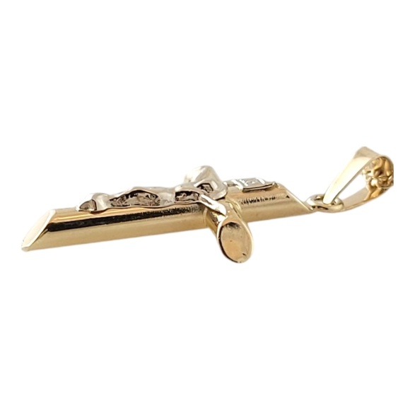 14K Yellow God Crucifix Pendant Necklace #16878 - Picture 3 of 7